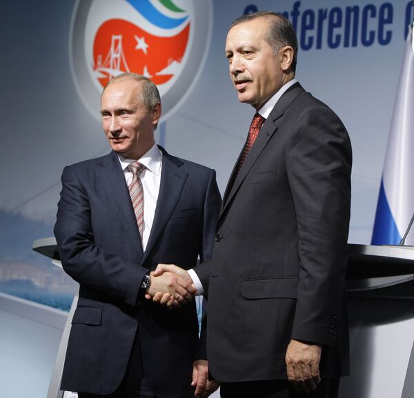 Vladímir Putin y Tayyip Erdogan (archivo) - Sputnik Mundo