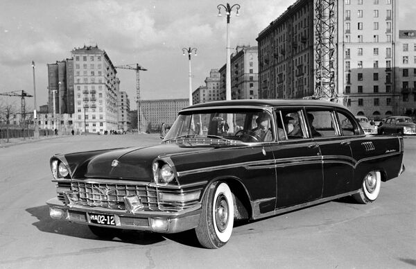 Moscú en 1956-1958: el Sputnik y la primera limusina soviética  - Sputnik Mundo