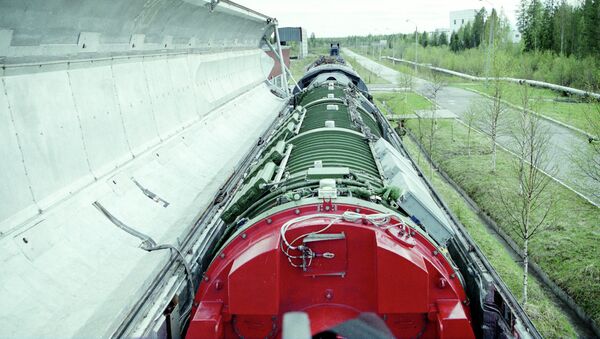 Rusia restablecerá sistemas de misiles balísticos emplazados en ferrocarril - Sputnik Mundo