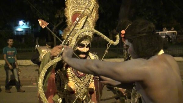 India celebra el conocido “Festival Dussehra”, el triunfo del bien sobre el mal  - Sputnik Mundo