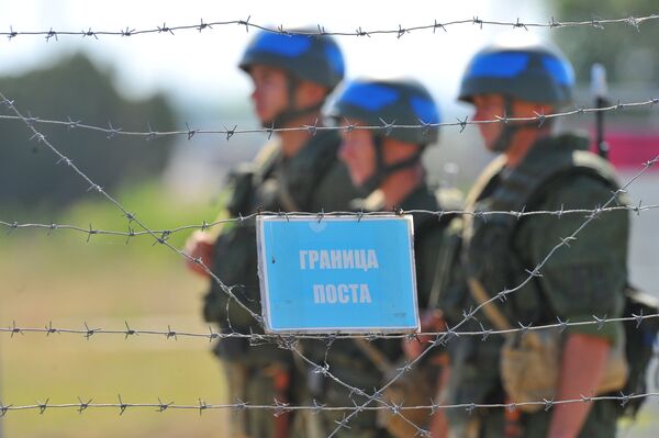 Policía podrá sustituir a cascos azules en Transnistria solo tras la normalización, según Lavrov - Sputnik Mundo