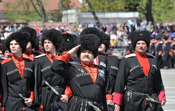 Más de 400 cosacos velarán por el orden en Sochi durante los JJOO - Sputnik Mundo