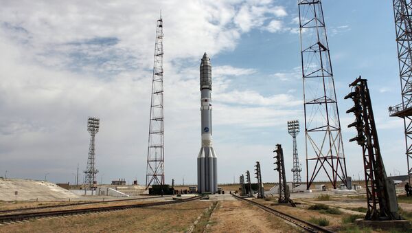 Rusia lanzará cohete Protón con satélite de EEUU en octubre - Sputnik Mundo