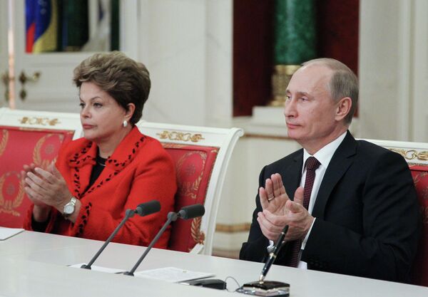 Putin llama a incrementar el comercio con Brasil a $10.000 millones al año - Sputnik Mundo