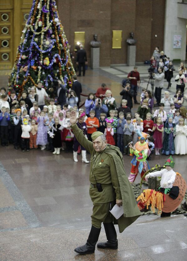 Las fiestas del Año Nuevo en Moscú en los últimos 50 años - Sputnik Mundo