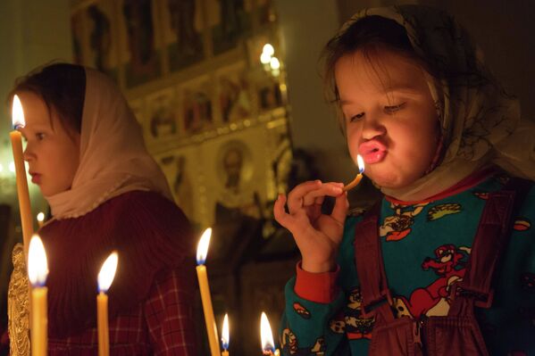 Rusia celebra la Navidad Ortodoxa - Sputnik Mundo