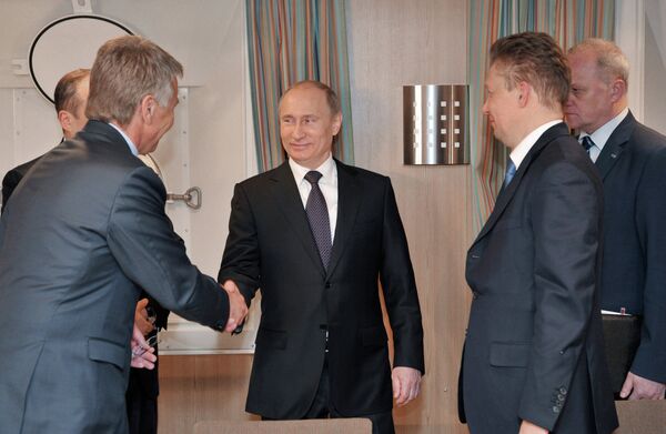 Las rusas Gazprom y Novatek duplicarán la producción de gas licuado en Yamal - Sputnik Mundo