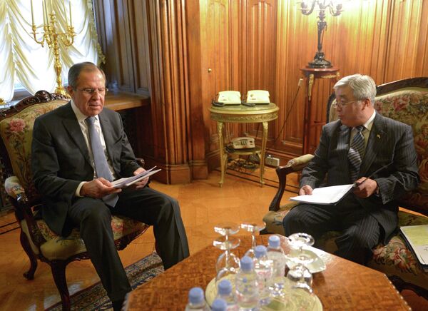 El ministro ruso de Asuntos Exteriores, Serguei Lavrov y  su homólogo de Kazajstán Yerlan Idrisov - Sputnik Mundo