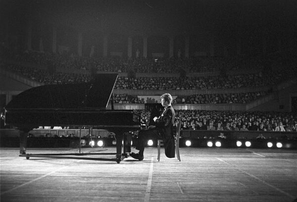 Van Cliburn, pianista estadounidense “hecho en la URSS” - Sputnik Mundo