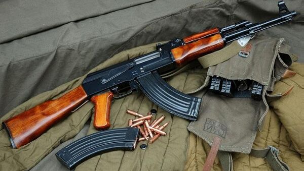 Fusil de asalto Kalashnikov - Sputnik Mundo