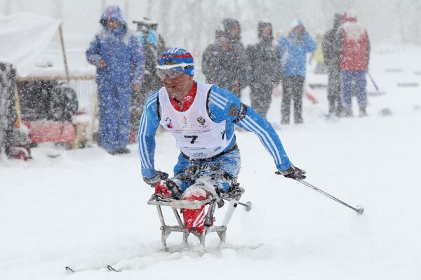 El esquiador paralímpico ruso Petushkov proclamado mejor deportista de febrero - Sputnik Mundo