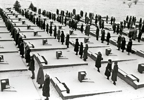 El complejo memorial de Jatín recuerda a las víctimas del nazismo en Bielorrusia - Sputnik Mundo