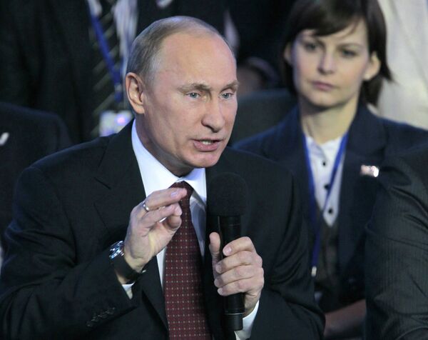 Vladímir Putin en la conferencia del Frente Popular de Rusia - Sputnik Mundo