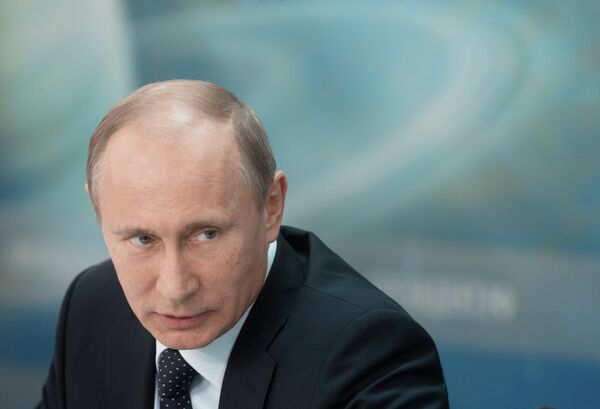 La renta de Putin sube un 57% en 2012 - Sputnik Mundo