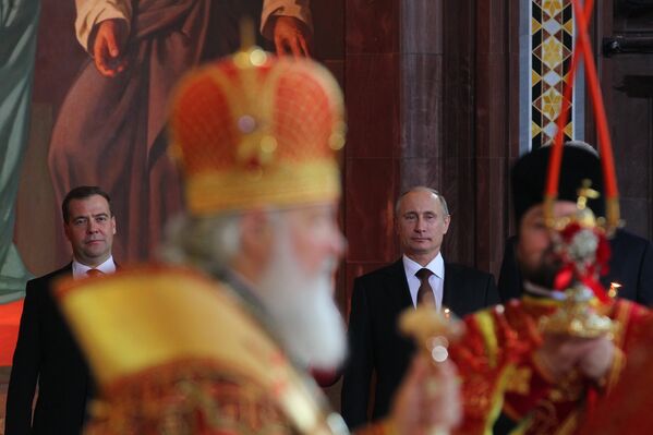 La misa de Resurrección en la catedral de Cristo Salvador de Moscú - Sputnik Mundo