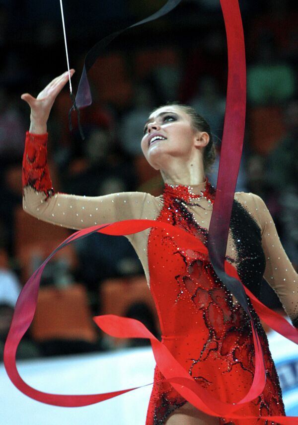 Alina Kabáeva, gimnasta, legisladora y bella mujer - Sputnik Mundo