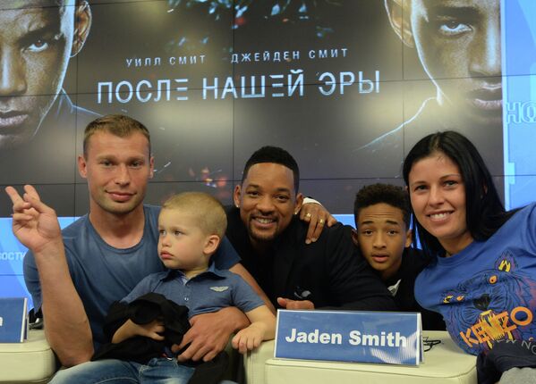 Will Smith y su hijo Jaden visitan RIA Novosti - Sputnik Mundo