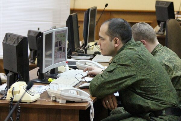 Militares rusos promueven un centro coordinador en materia de defensa - Sputnik Mundo