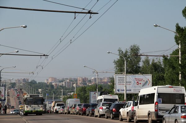 Una ciudad del Volga usa transporte público para luchar contra padres morosos - Sputnik Mundo