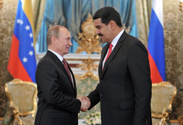 Vladímir Putin y Nicolás Maduro - Sputnik Mundo