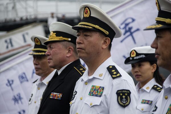 Siete buques de la Armada china llegan a Rusia para participar en maniobras - Sputnik Mundo