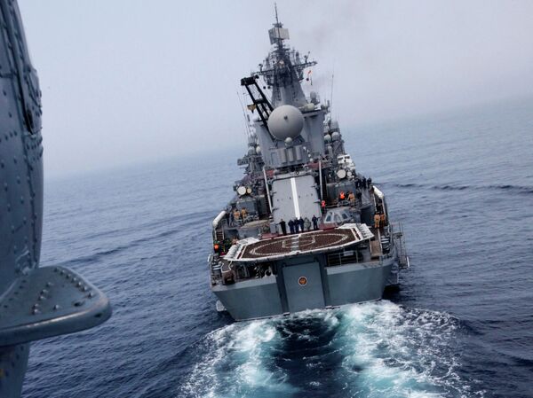 Rusia y China realizan maniobras navales en el Pacífico - Sputnik Mundo