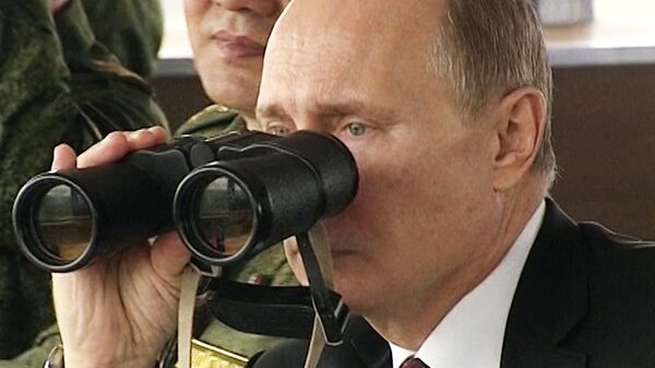 Putin asiste a la inspección al Ejército más importante desde la caída de la URSS - Sputnik Mundo