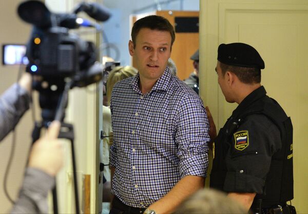 Líder de la oposición rusa Navalni, condenado a 5 años de prisión - Sputnik Mundo