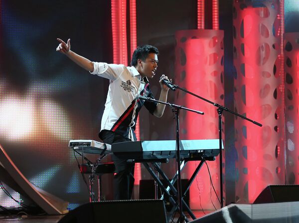 El cantante cubano Kel Torres, ganador del concurso New Wave 2013 en Letonia - Sputnik Mundo