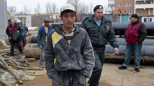 Rusia tiene tres millones de inmigrantes ilegales - Sputnik Mundo