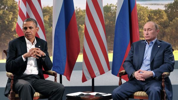 Barack Obama, presidente de EEUU, y Vladímir Putin, presidente de Rusia (Archivo) - Sputnik Mundo
