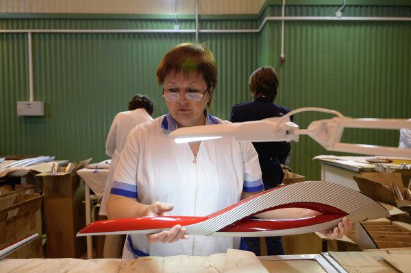 Cómo fabrican las antorchas para el relevo del fuego olímpico de Sochi 2014 - Sputnik Mundo