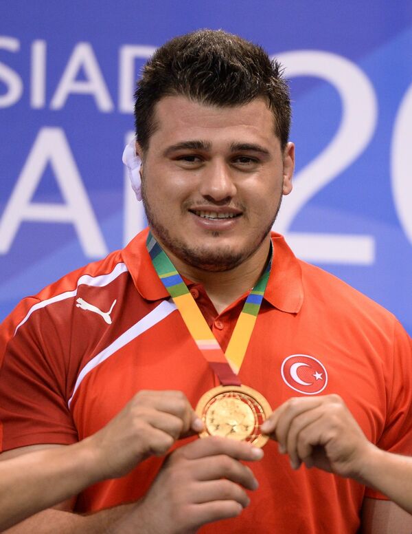 Luchador turco Riza Kayaalp - Sputnik Mundo