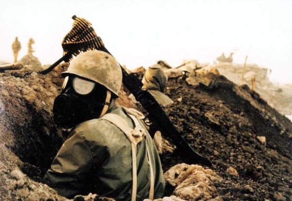 EEUU cerró los ojos al uso de armas químicas por Irak en la guerra contra Irán en los 80 - Sputnik Mundo