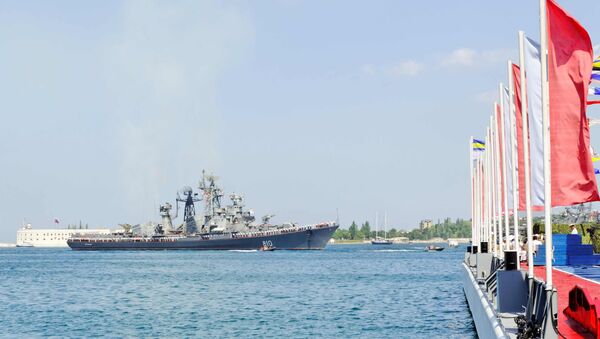 La Armada rusa anuncia para el jueves la salida de la fragata Smetlivi hacia el Mediterráneo - Sputnik Mundo