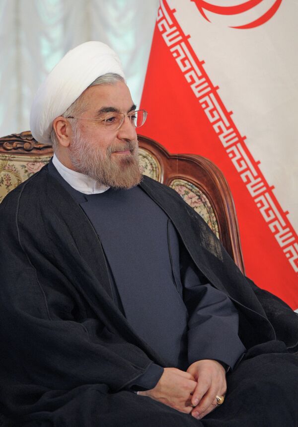 El presidente de Irán, Hasan Rohani, en la cumbre de la OCS - Sputnik Mundo