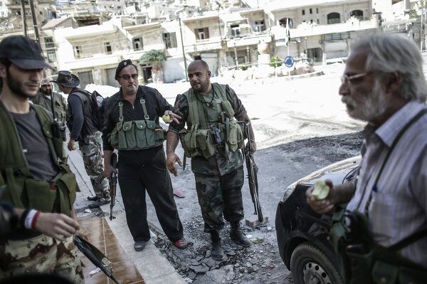 Combatientes del Ejército sirio siguen liberando de los extremistas a Maalula - Sputnik Mundo