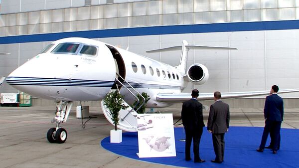 Un avión vip inteligente y otros protagonistas de la exposición JetExpo 2013 en Moscú - Sputnik Mundo
