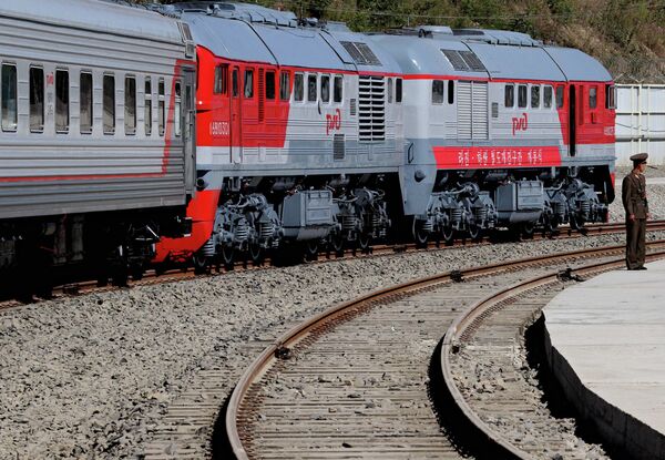 Rusia asumirá la modernización de ferrocarriles norcoreanos a cambio de recursos - Sputnik Mundo