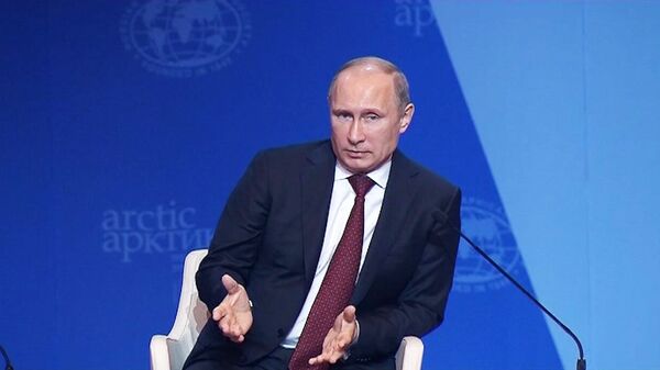 Putin niega que la protesta de Greenpeace en el Ártico sea un acto de piratería - Sputnik Mundo