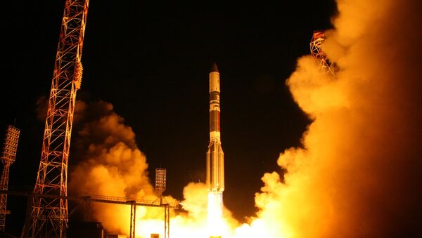 Cohete Protón-M con el satélite de comunicaciones europeo Astra-2G - Sputnik Mundo