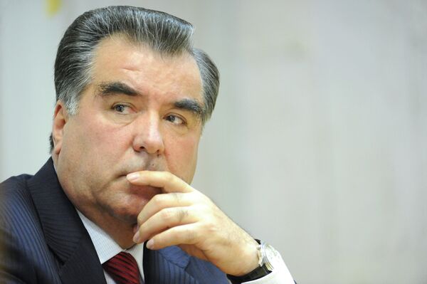 Emomalí Rajmón, presidente de Tayikistán - Sputnik Mundo