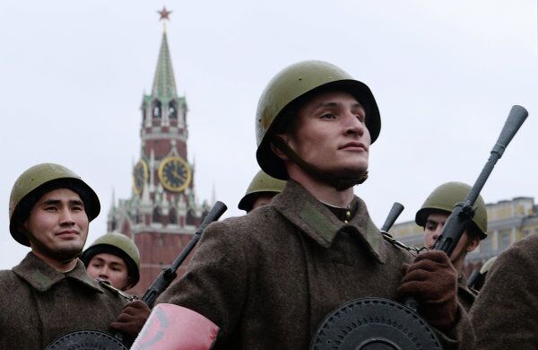 Ensayo de la marcha en homenaje al desfile de 1941 en la Plaza Roja - Sputnik Mundo