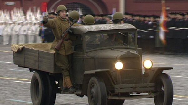 Acto en homenaje al histórico desfile militar de 1941 en la Plaza Roja - Sputnik Mundo