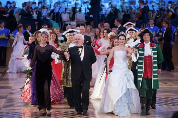 El Baile Imperial en ocasión del aniversario 400 de la Casa Romanov - Sputnik Mundo