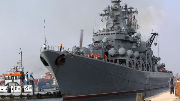 Alejandría recibe con salvas y júbilo el crucero ruso Variag - Sputnik Mundo