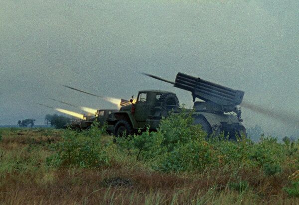 Misiles y artillería del Ejército de Rusia - Sputnik Mundo