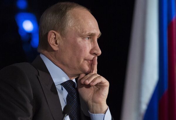 El presidente de Rusia Vladímir Putin - Sputnik Mundo