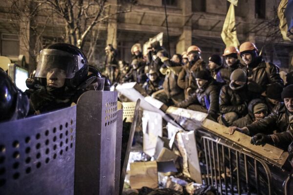 La Fiscalía indica a los responsables de la represión policial en el centro de Kiev - Sputnik Mundo