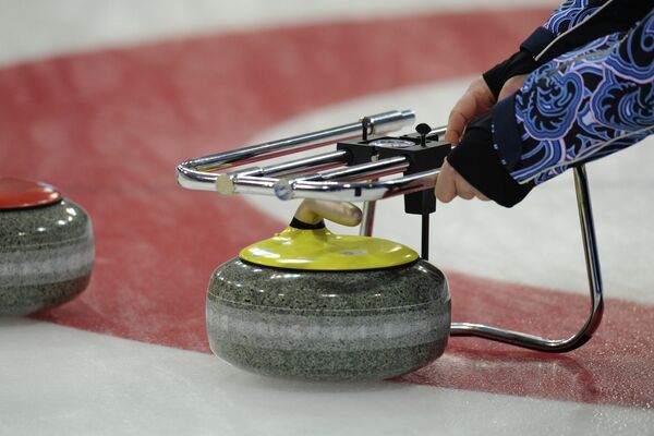 Deportes olímpicos de invierno: curling - Sputnik Mundo